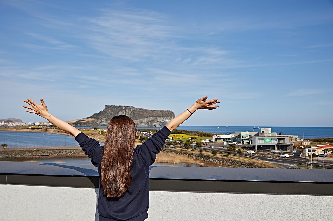 Playce Camp Jeju Hotel Ojo-ri Luaran gambar